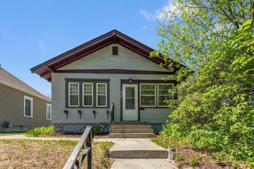 3757 Dupont Avenue N, Minneapolis, MN 55412