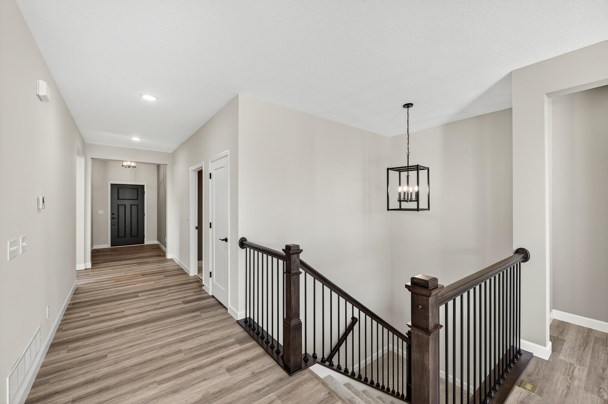 15-924 Yellowcrest St SW-17.jpg