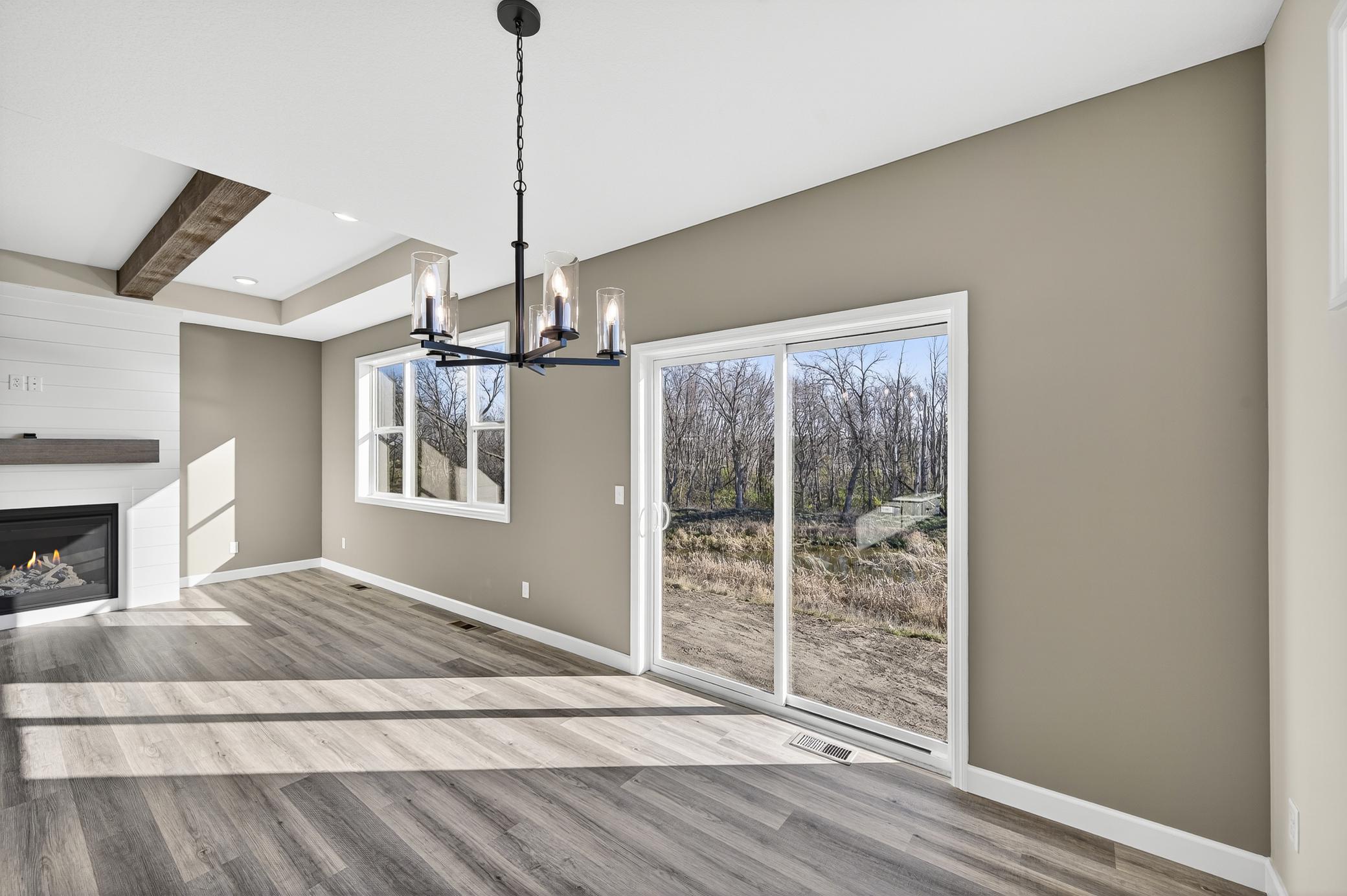23-924 Yellowcrest St SW-25.jpg