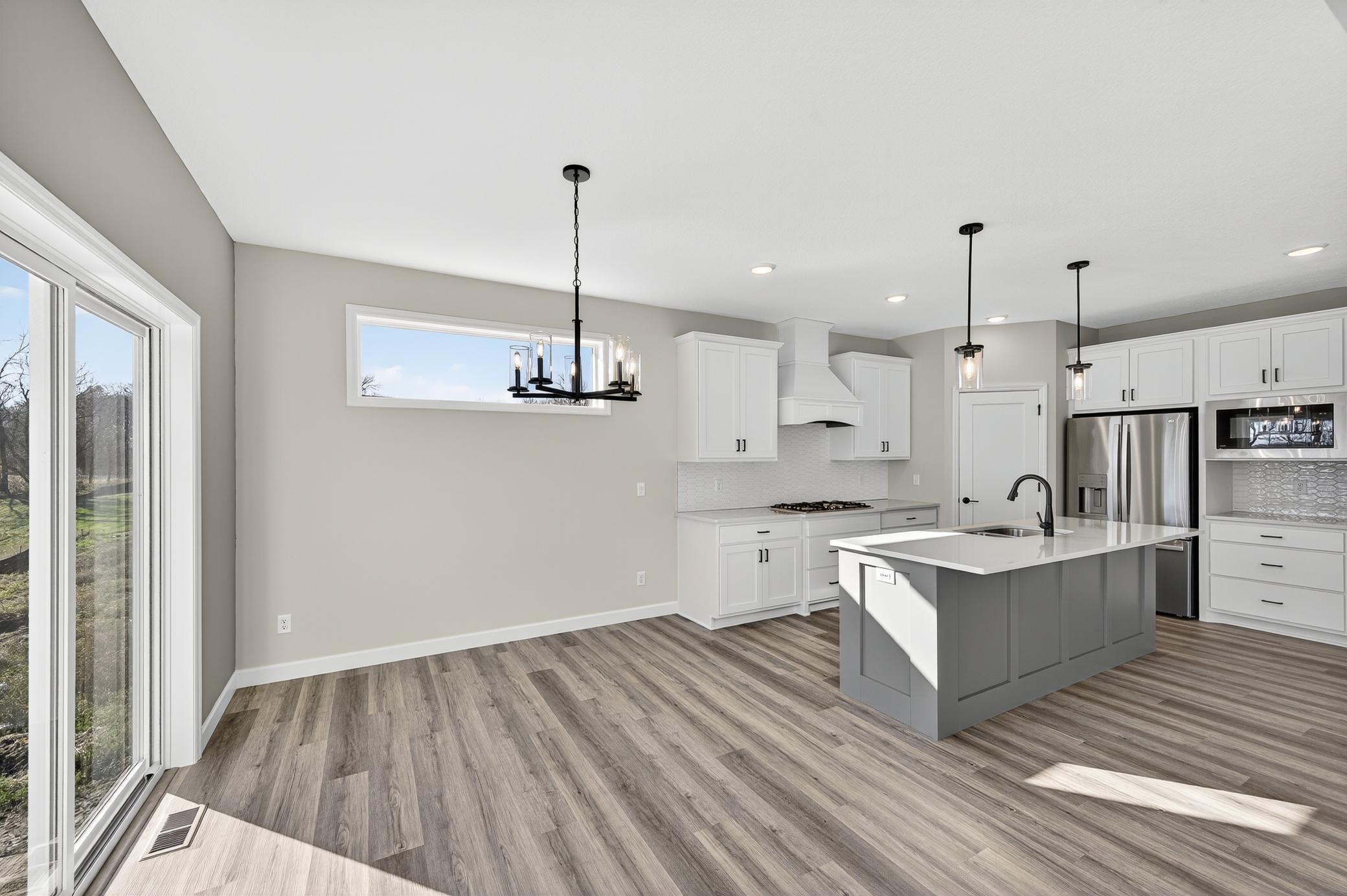 25-924 Yellowcrest St SW-27.jpg