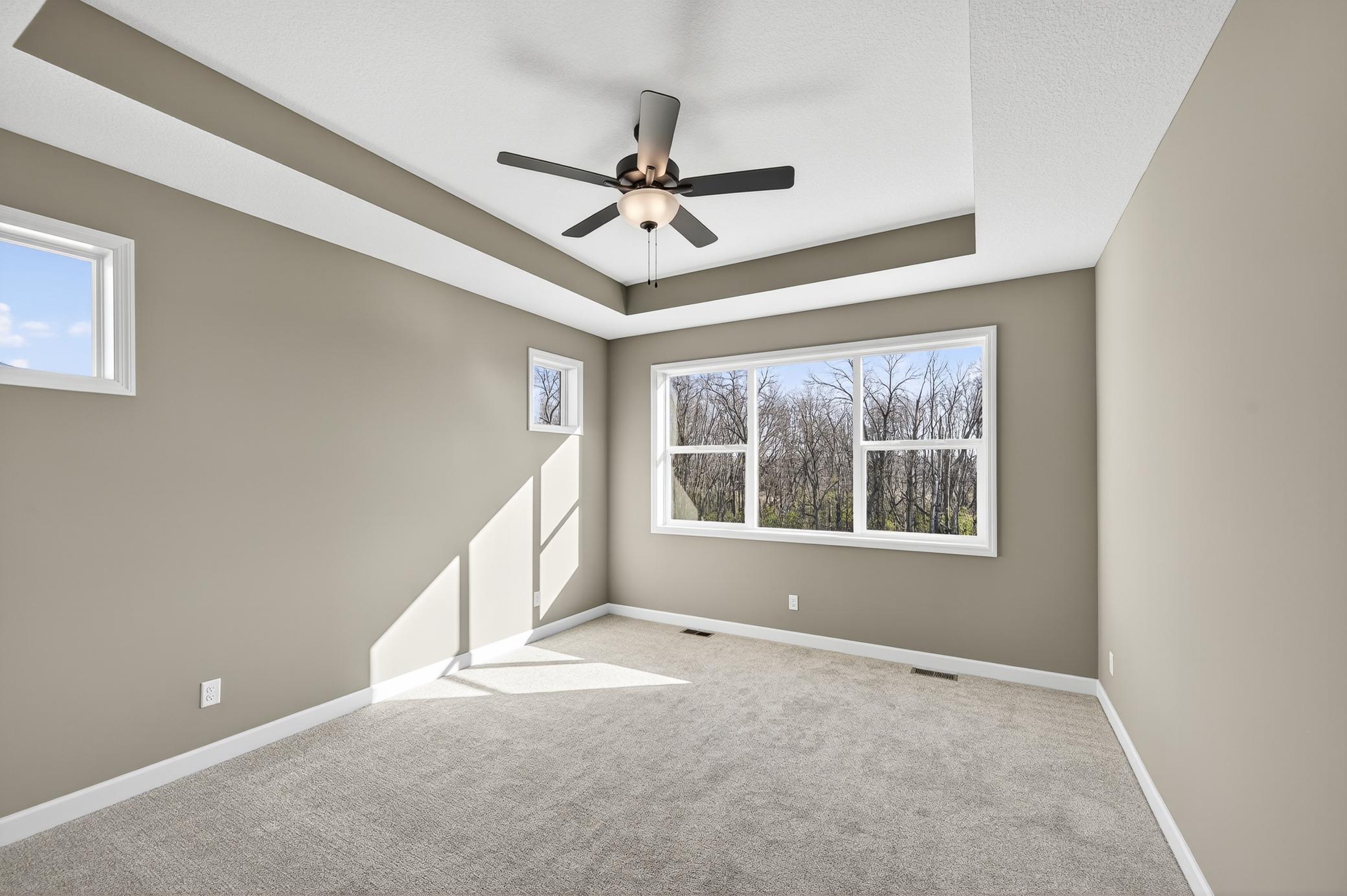 32-924 Yellowcrest St SW-34.jpg