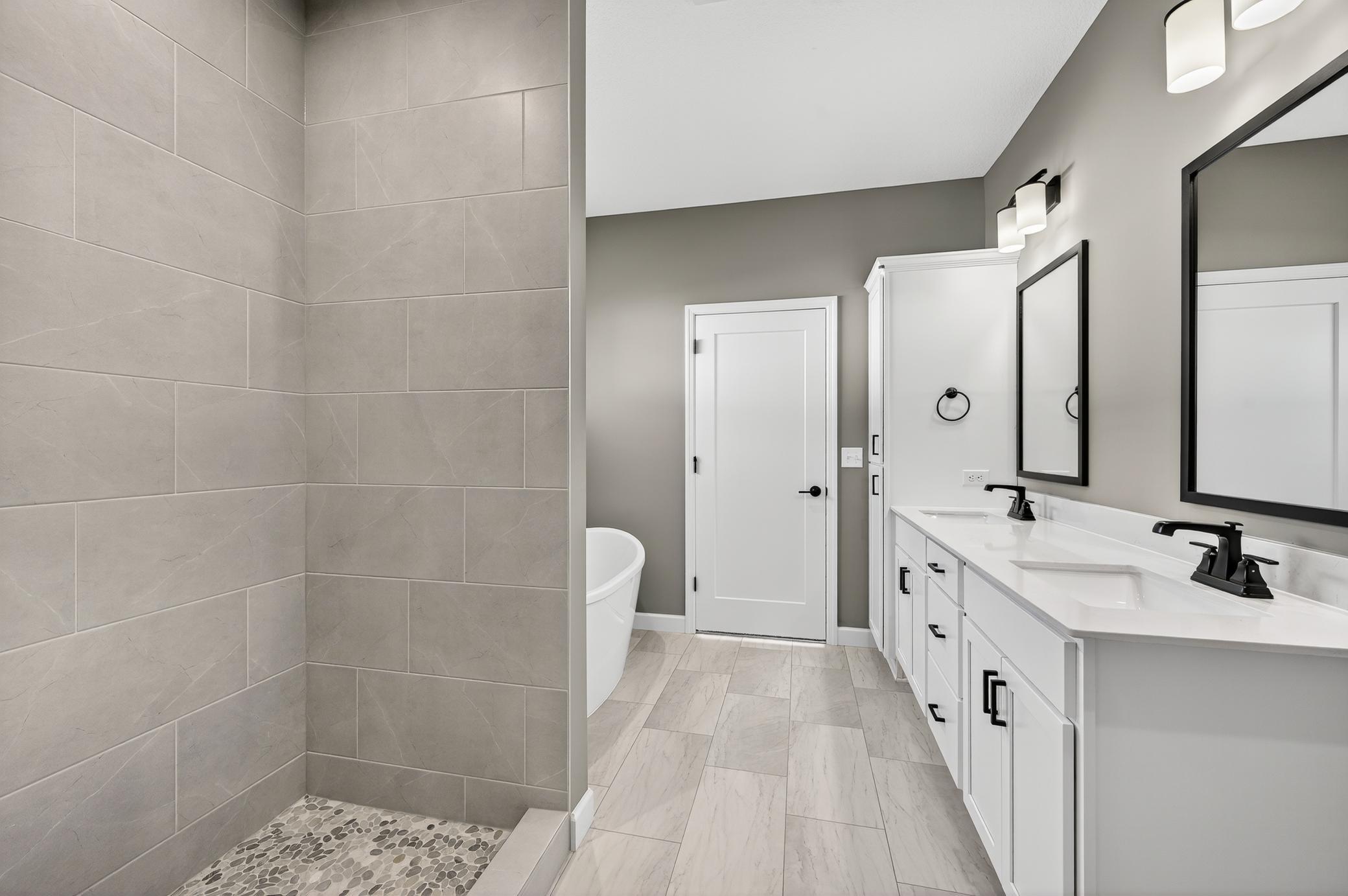 36-924 Yellowcrest St SW-38.jpg