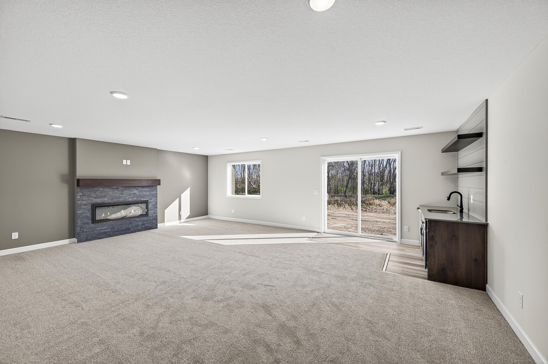 42-924 Yellowcrest St SW-44.jpg