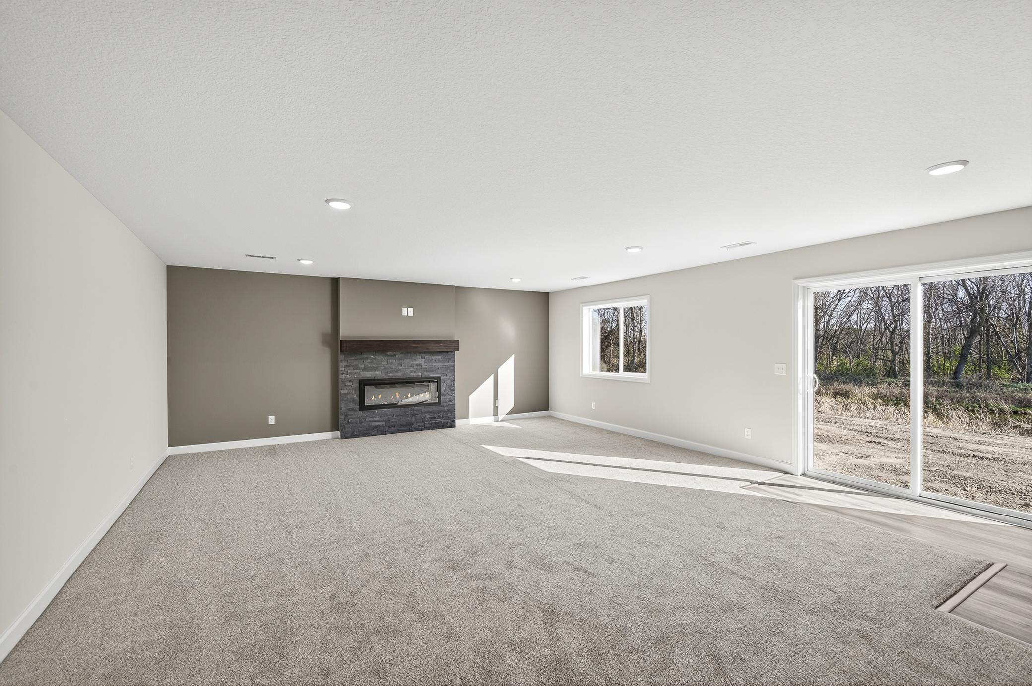43-924 Yellowcrest St SW-45.jpg