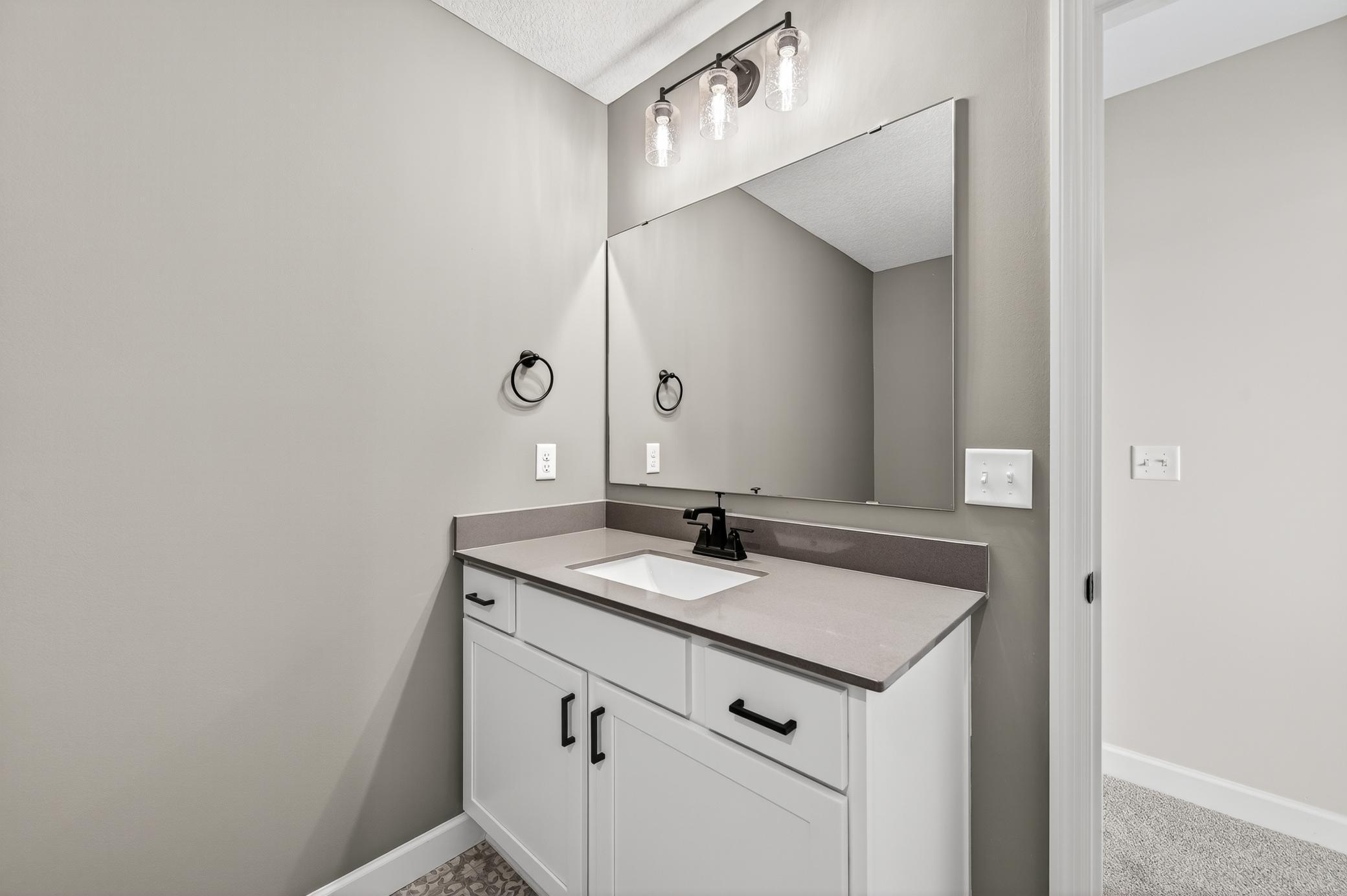 49-924 Yellowcrest St SW-51.jpg