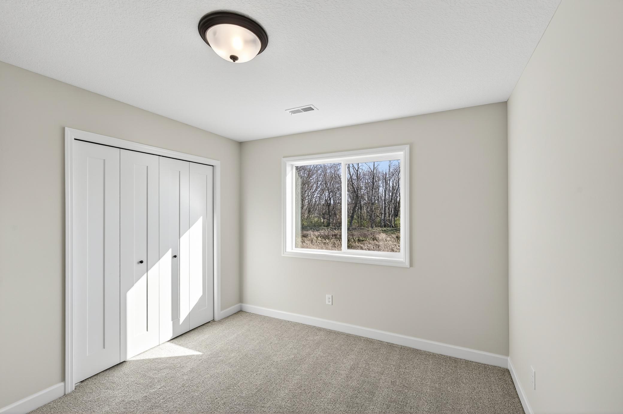 50-924 Yellowcrest St SW-52.jpg