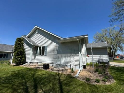 901 5th Street NE, Staples, MN 56479