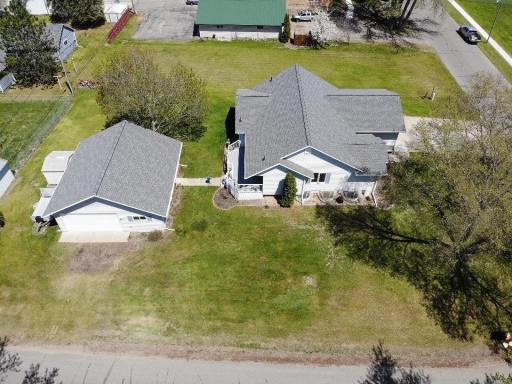 901 5th Street NE, Staples, MN 56479