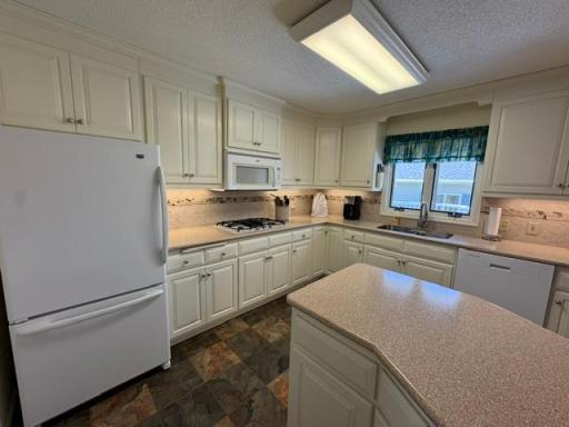901 5th Street NE, Staples, MN 56479