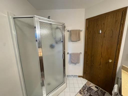 901 5th Street NE, Staples, MN 56479