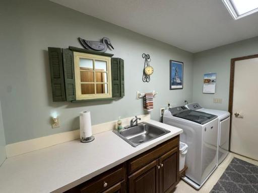 901 5th Street NE, Staples, MN 56479