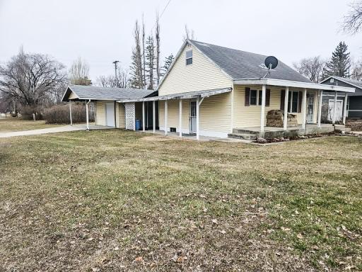 410 Washington Avenue NE, Fertile, MN 56540