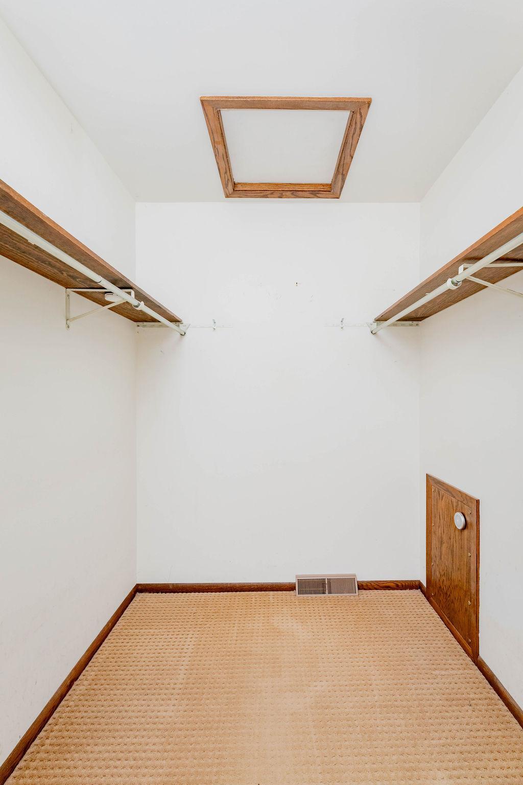 3513RiverDr(12of36).jpg
