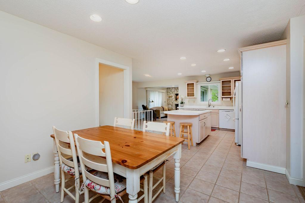 3513RiverDr(17of36).jpg