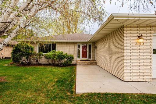 3513 River Drive S, Fargo, ND 58104