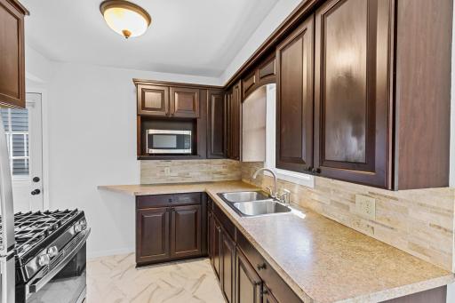 5840 Russell Avenue S, Minneapolis, MN 55410