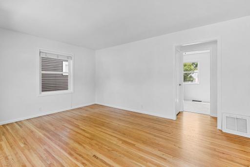 5840 Russell Avenue S, Minneapolis, MN 55410