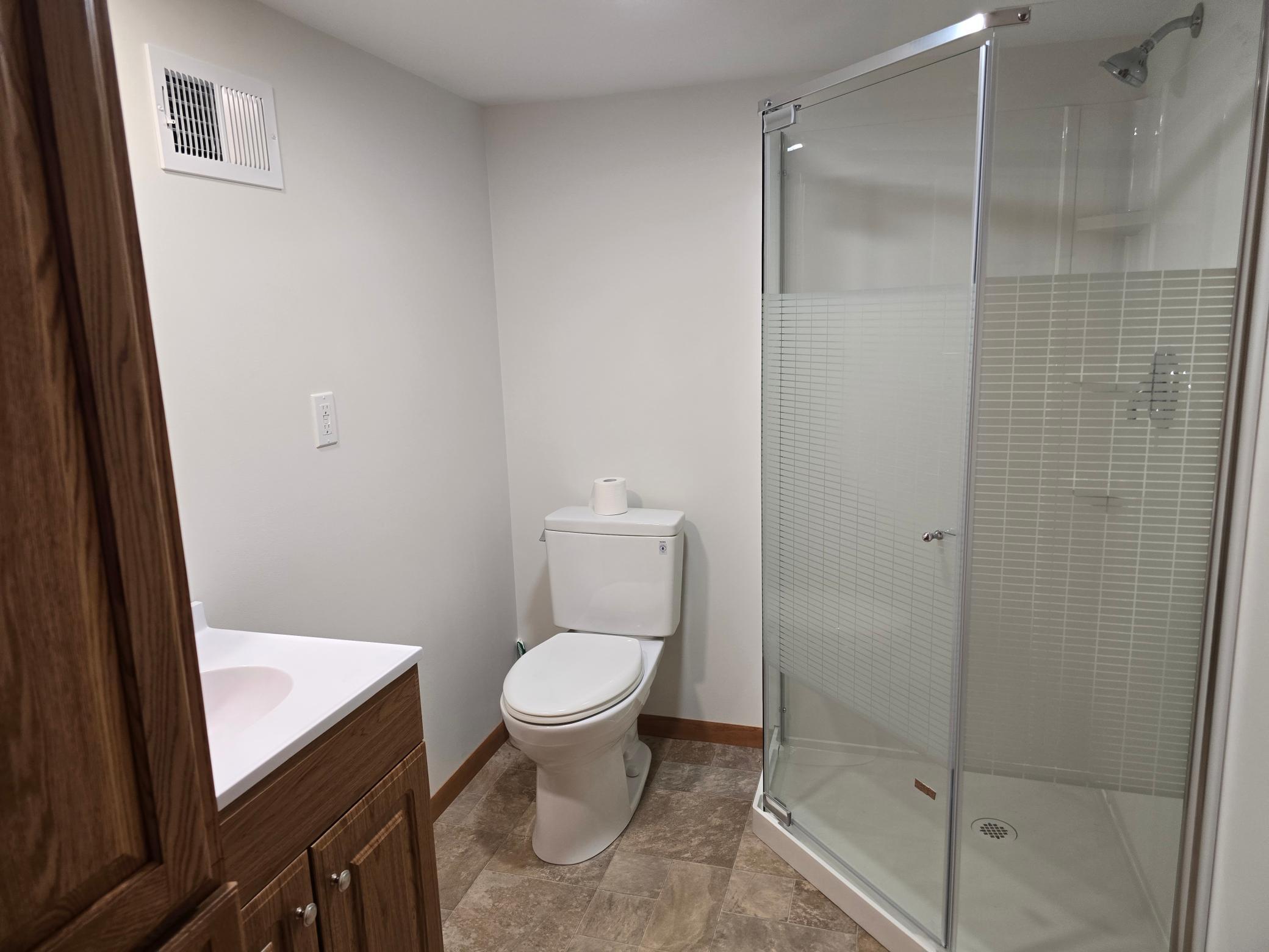 Lower bath