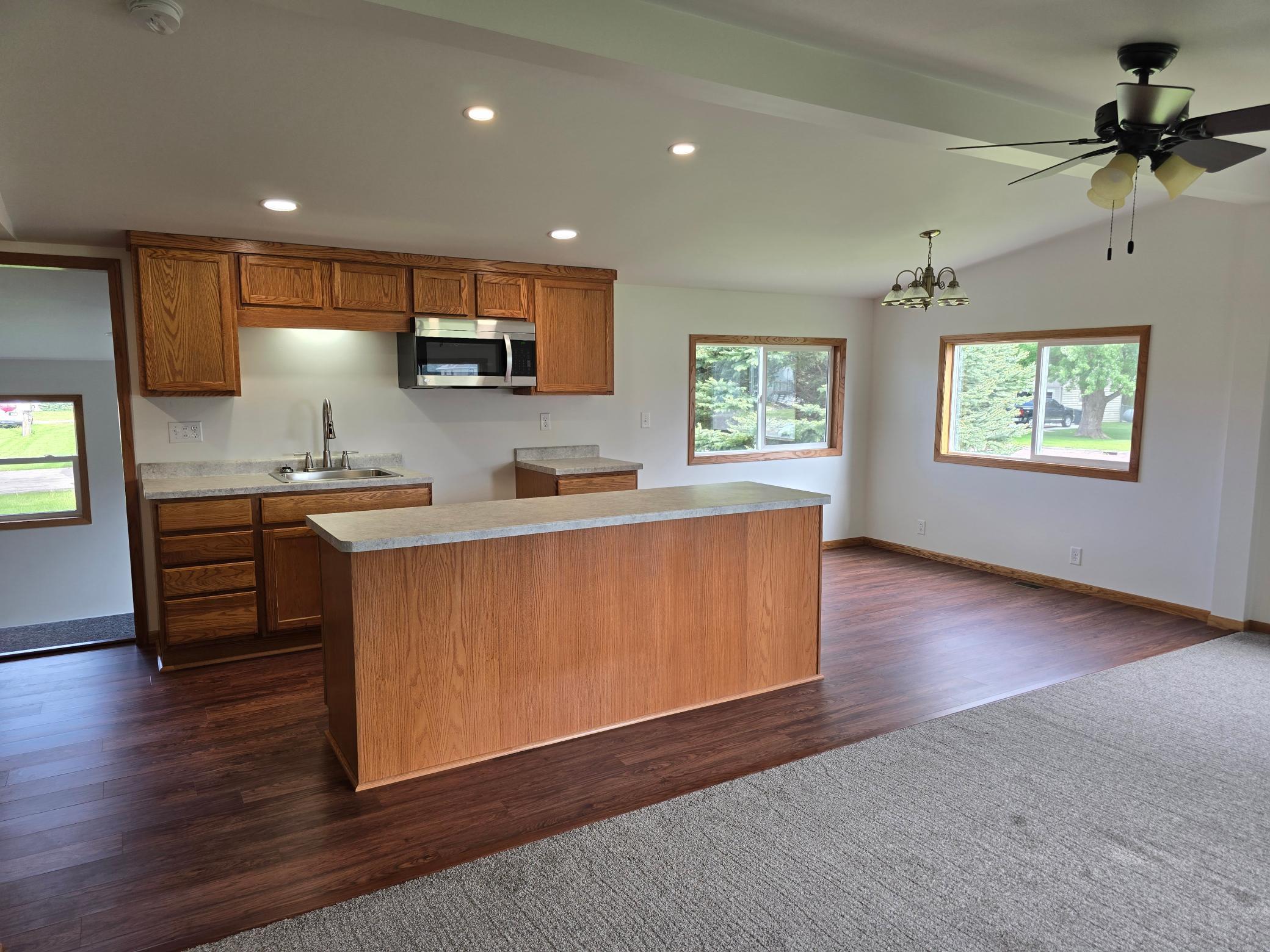Kitchen dining