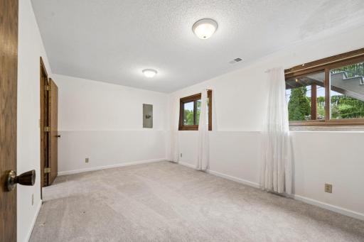 1602 Daisy Court, New Brighton, MN 55112
