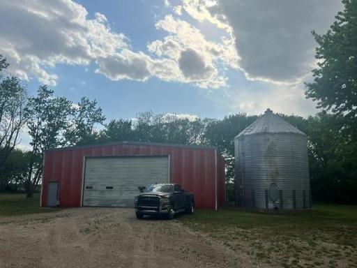 19443 560th Avenue, Austin, MN 55912