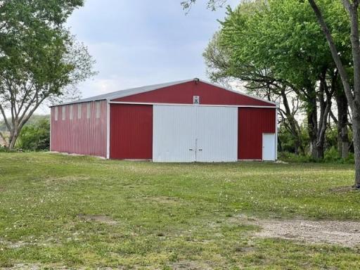 19443 560th Avenue, Austin, MN 55912