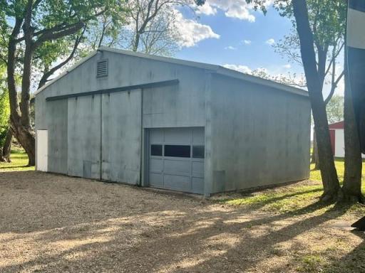19443 560th Avenue, Austin, MN 55912
