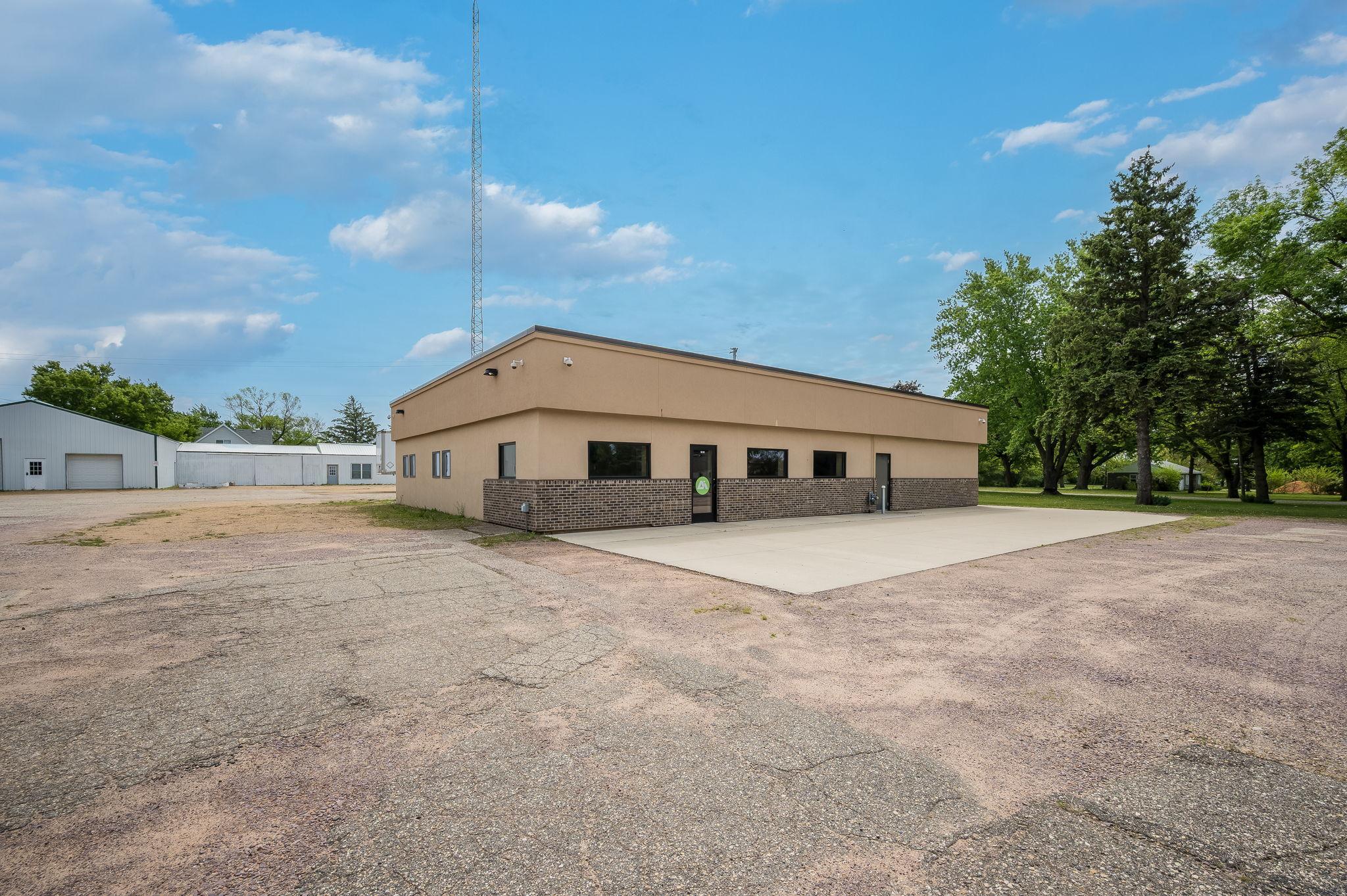 618 S Main St Winnebago MN-3.jpg