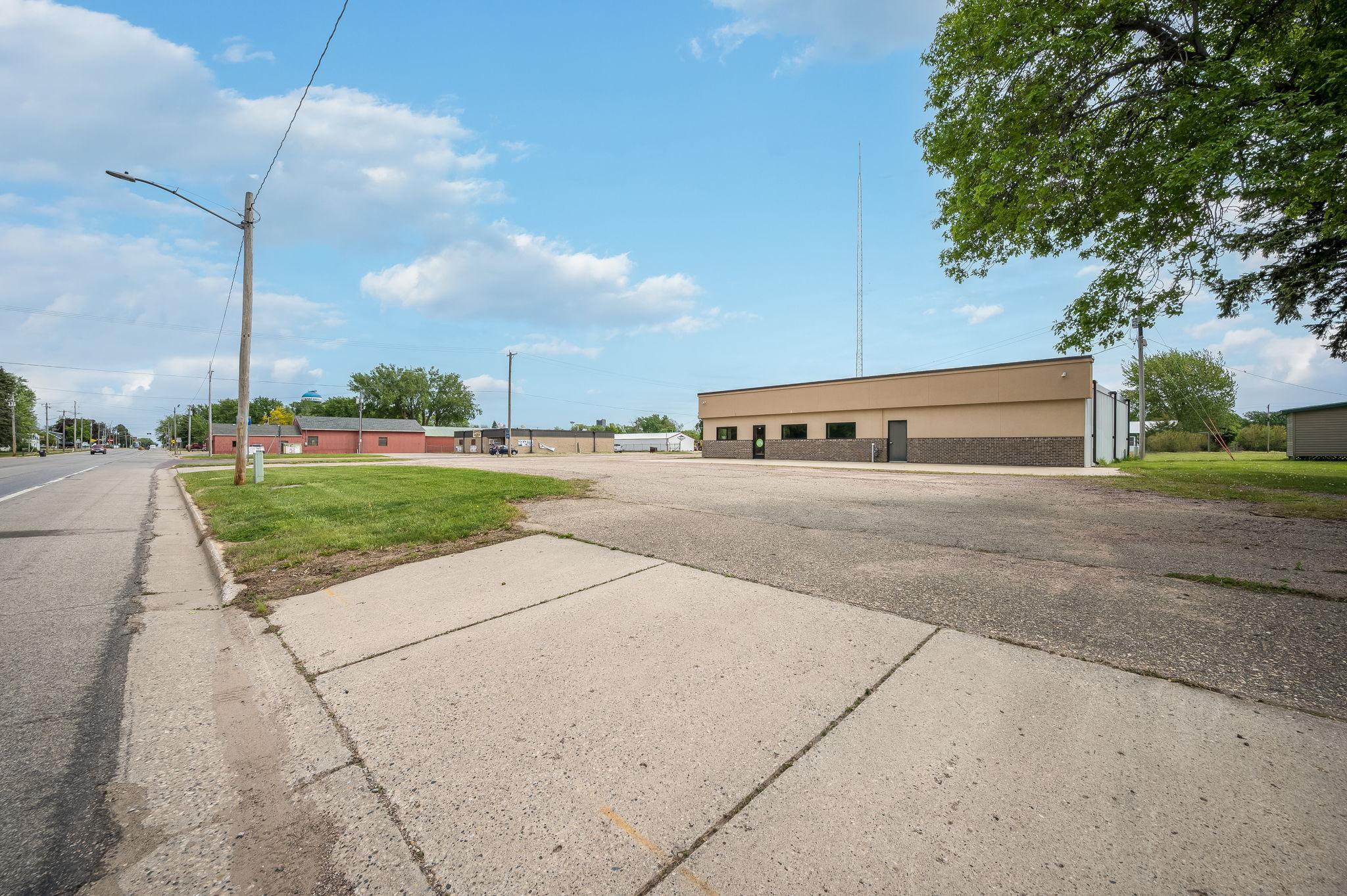 618 S Main St Winnebago MN-7.jpg