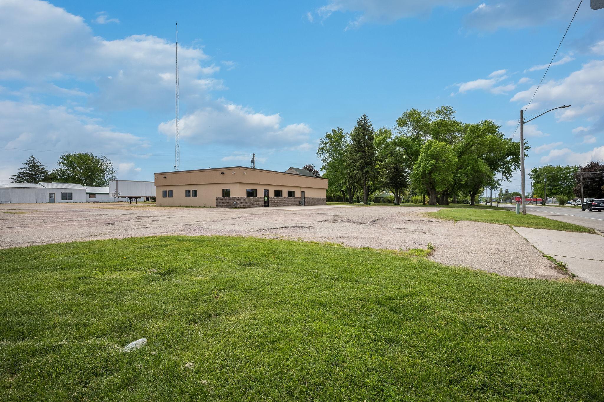618 S Main St Winnebago MN-6.jpg