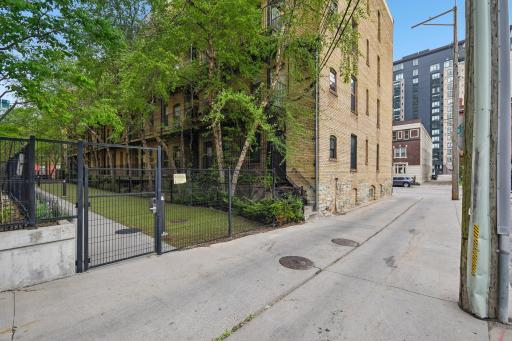 605 S 9th Street, 6, Minneapolis, MN 55404