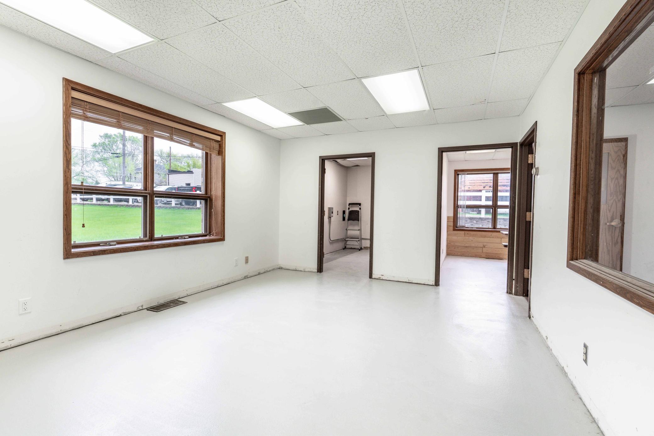 112 W Main St BL-216.jpg