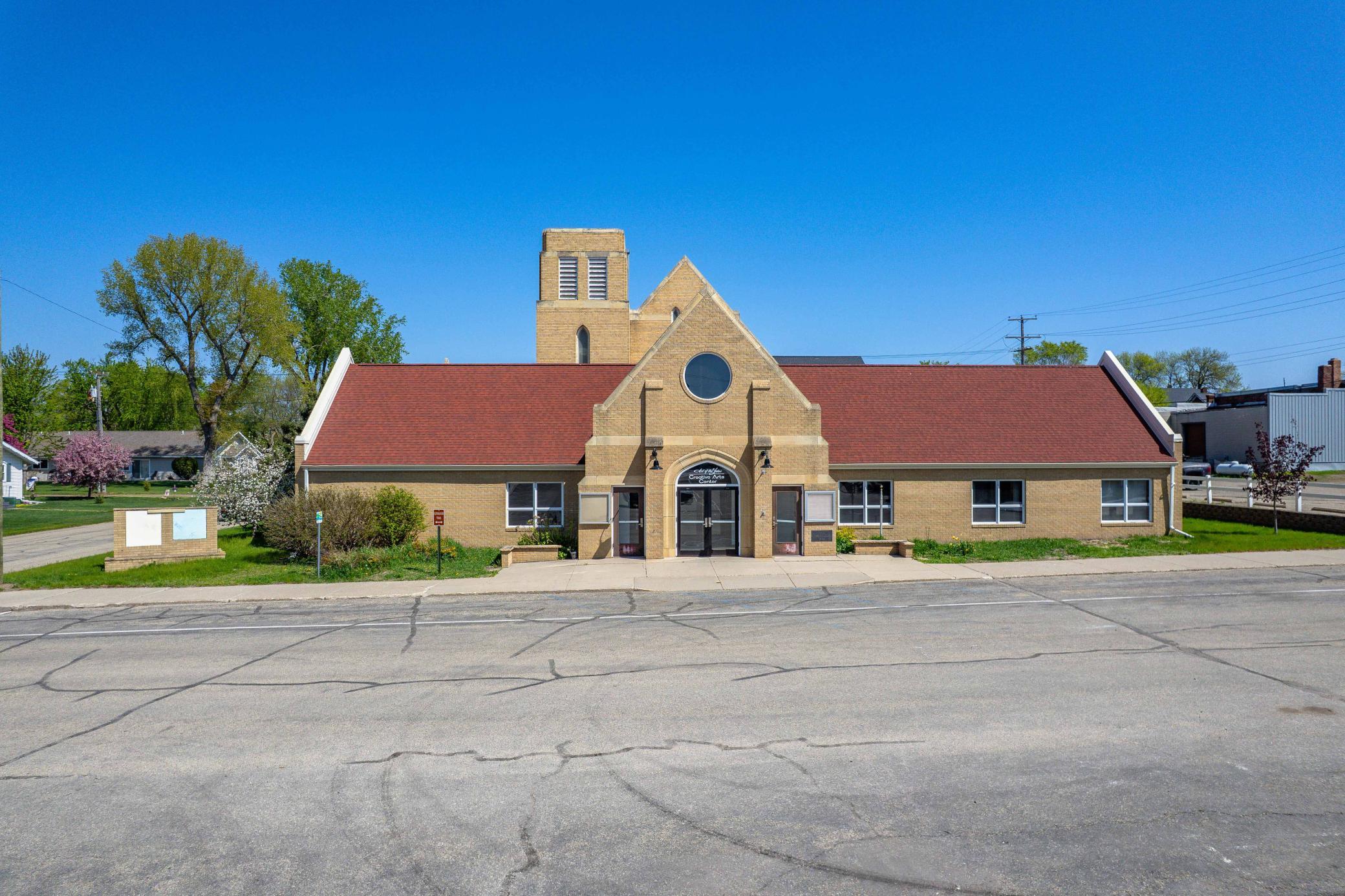 112W Main St BL-301.jpg