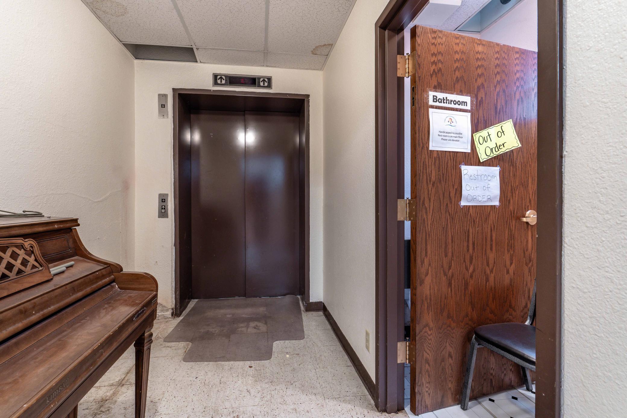 112 W Main St BL-253.jpg