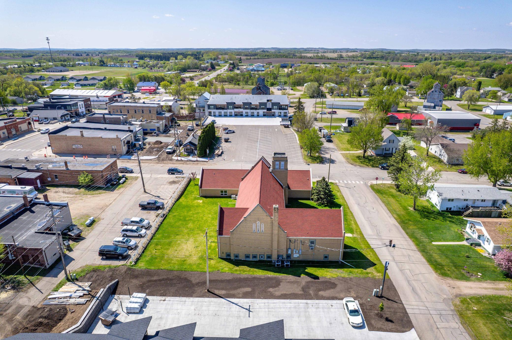 112W Main St BL-306.jpg