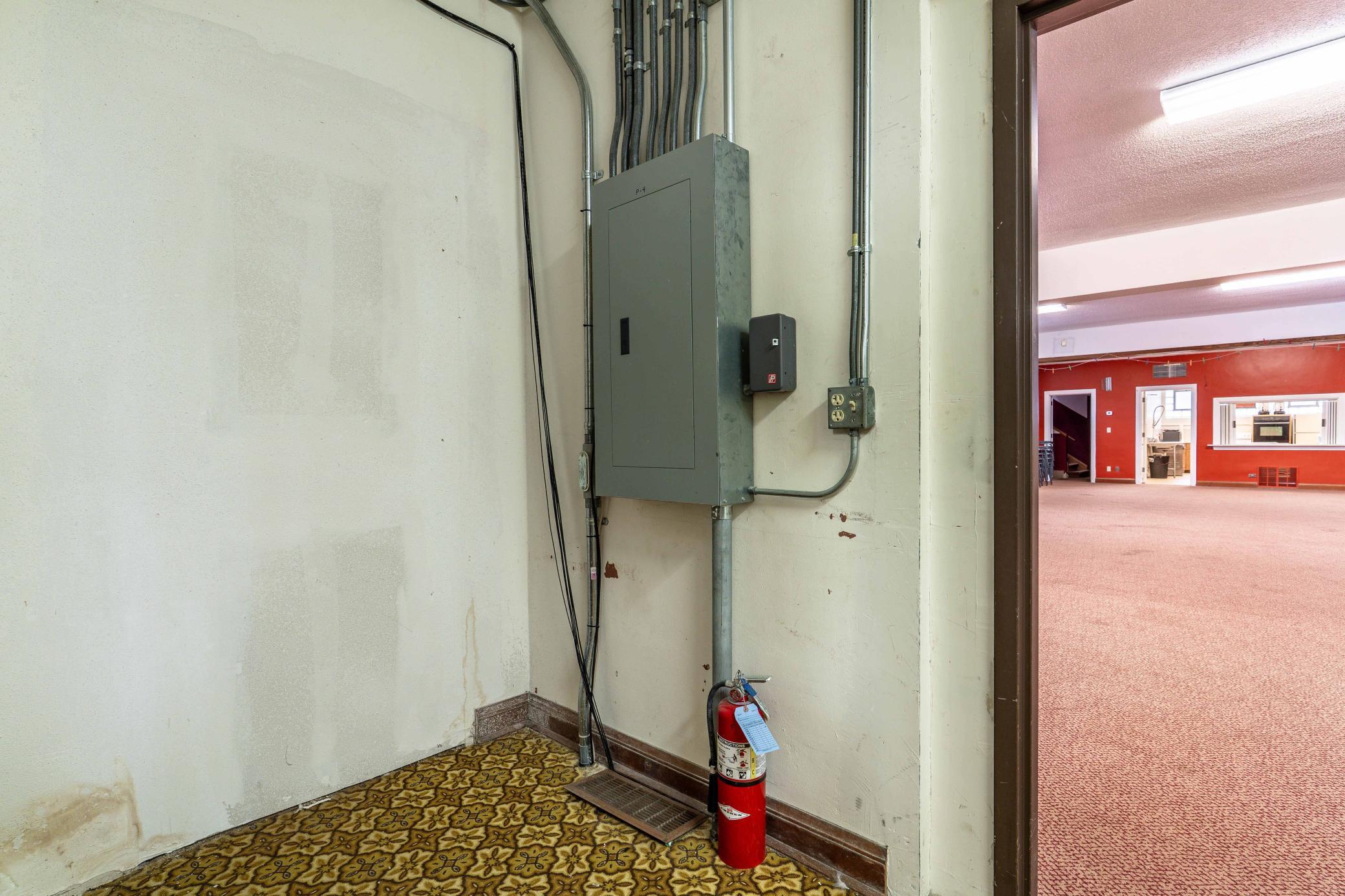 112 W Main St BL-256.jpg