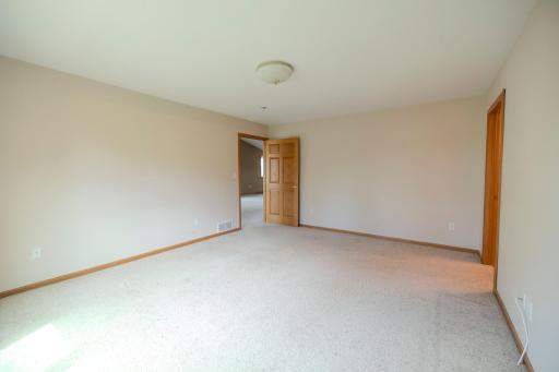 2 Line Drive, Morris, MN 56267
