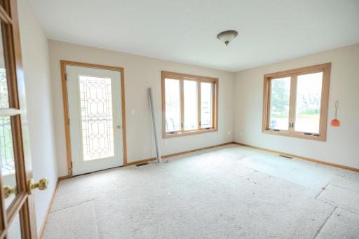 2 Line Drive, Morris, MN 56267