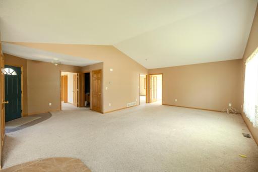2 Line Drive, Morris, MN 56267