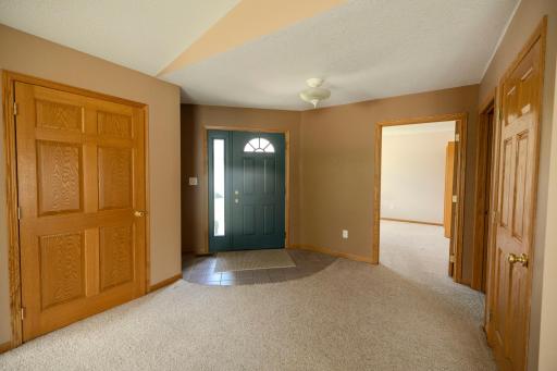 2 Line Drive, Morris, MN 56267