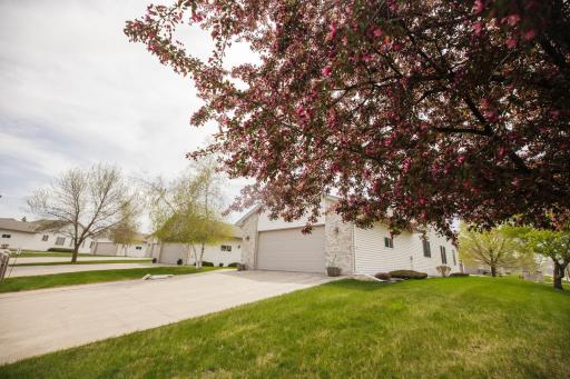 2 Line Drive, Morris, MN 56267