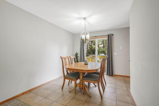 286 Frankland Street, Mahtomedi, MN 55115