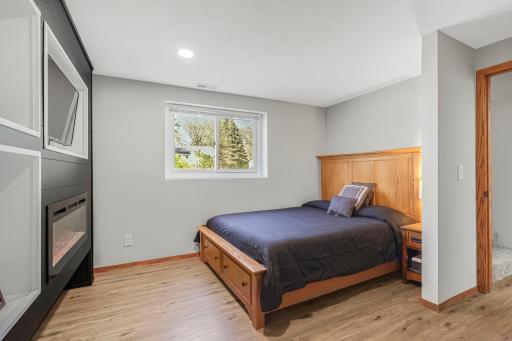 286 Frankland Street, Mahtomedi, MN 55115