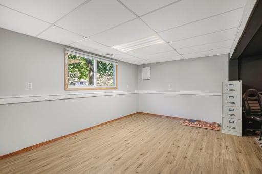 286 Frankland Street, Mahtomedi, MN 55115