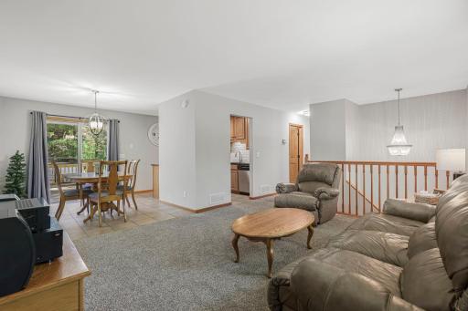 286 Frankland Street, Mahtomedi, MN 55115