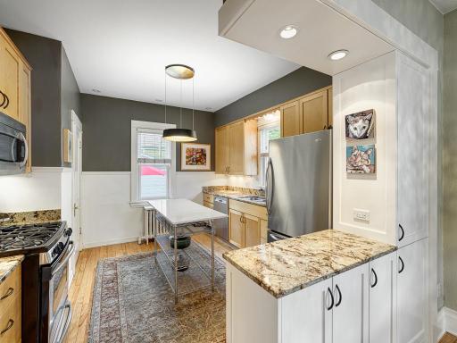 132 W 36th Street, Minneapolis, MN 55408
