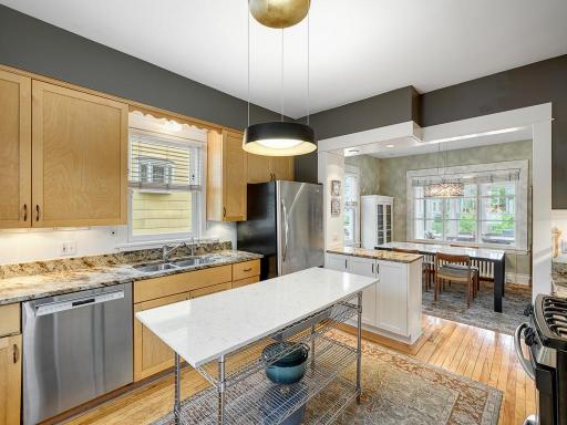 132 W 36th Street, Minneapolis, MN 55408
