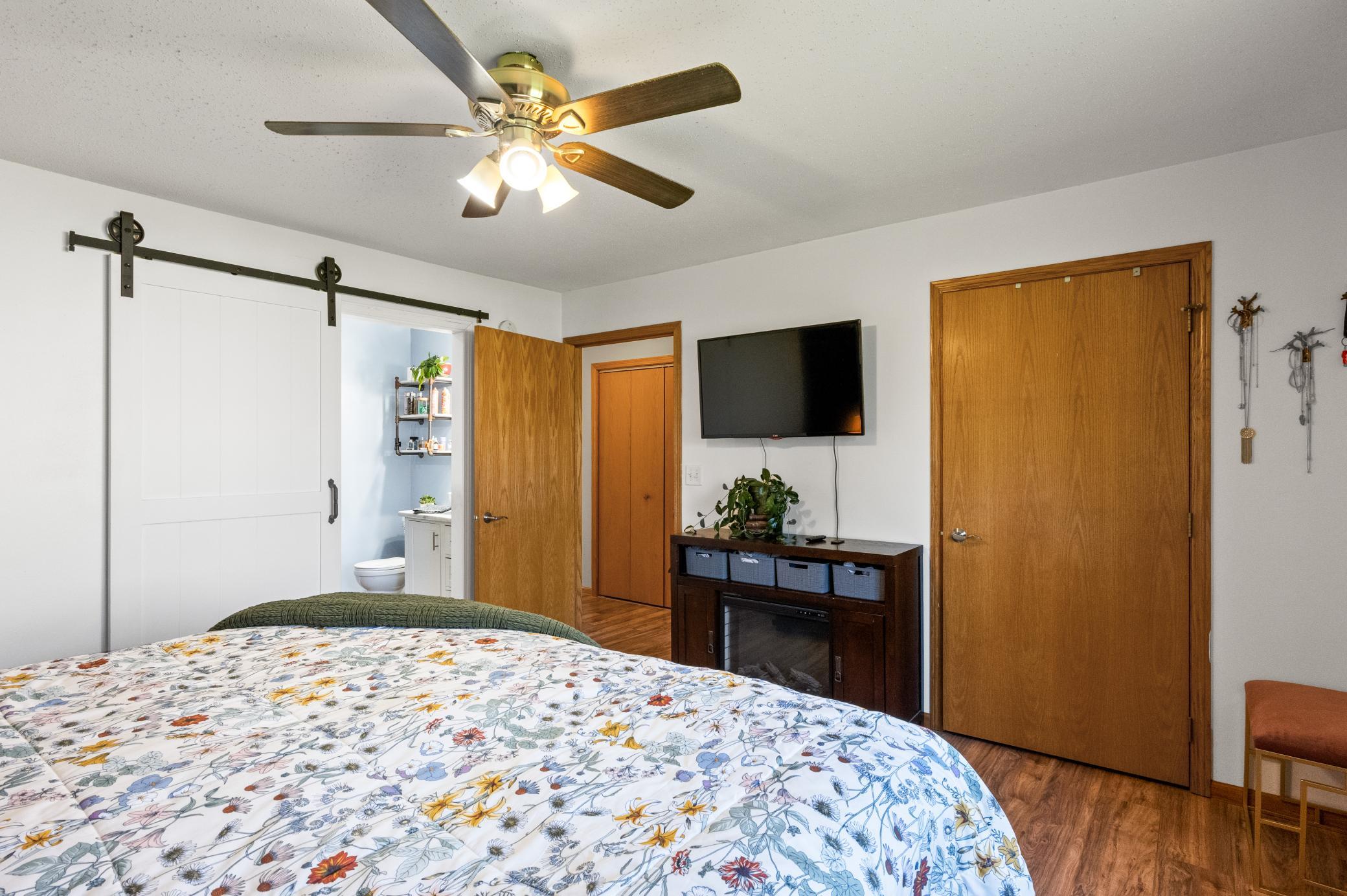 Walk-in closet