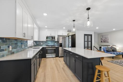 1195 Lakeshore Drive, Big Lake, MN 55309