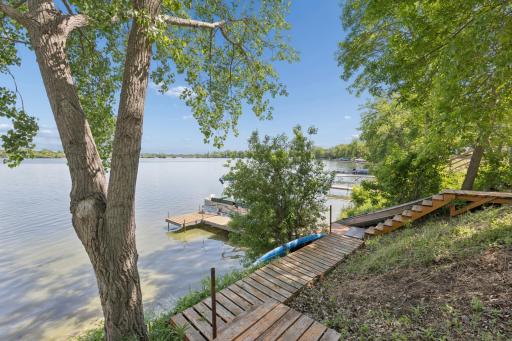 1195 Lakeshore Drive, Big Lake, MN 55309